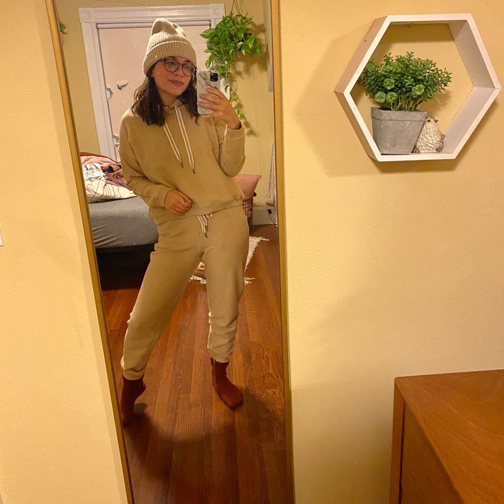Aerie Ribbed Cozy Tan Hoodie and Jogger Sweatsuit Set